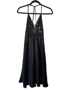 In Bloom Black Lace-Trim Chemise with Adjustable Straps Sold at Nordstrom